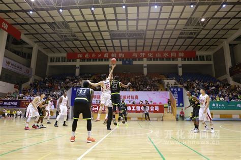 中美篮球对抗赛在东营火爆开赛_东方体育