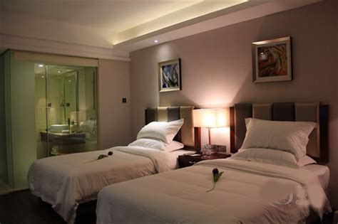 埃里温皇家郁金香大酒店 (埃里温) - Grand Hotel Yerevan - 酒店预订 /预定 - 532条旅客点评与比价 ...