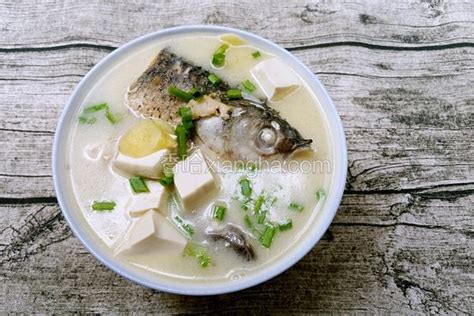 豆腐鱼头汤的做法_豆腐鱼头汤的家常做法_做法步骤_下厨房