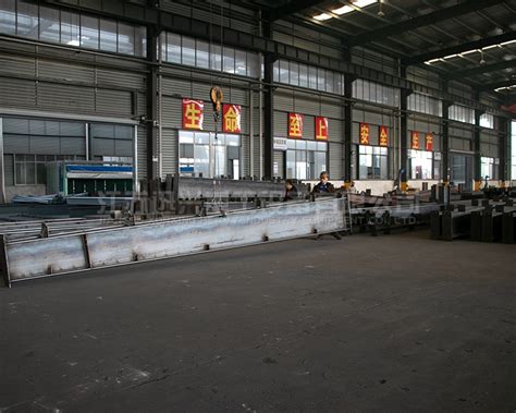 安徽中亚钢构计康生总经理率队到广西景典钢构考察指导工作，广西大型钢结构加工厂