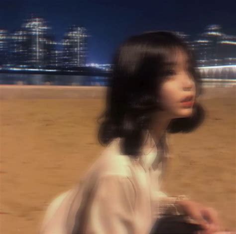 模糊非主流头像女生