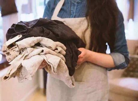 待洗衣服混在一起细菌多 分类洗涤可防感染(图)_时尚频道_凤凰网
