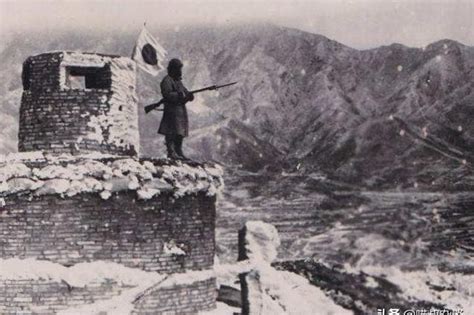 抗战剧里日军炮楼都有探照灯，旧中国明明很落后，日军从哪接电？