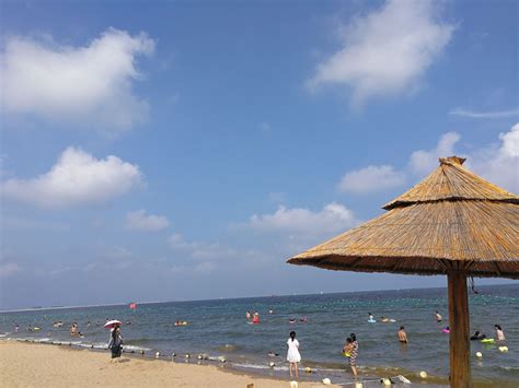 中国的海南吸引了全球旅游者，不仅仅只是海滩