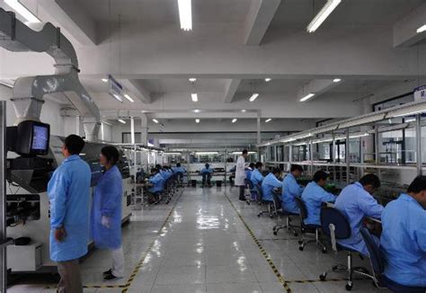 实验室 - 深圳市誉铭旺电子股份有限公司,主要从事连接器、连接线及组件、车载线束、工业高频线缆的生成与研发