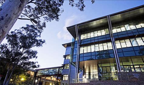 卧龙岗大学_University of Wollongong_学校介绍_专业设置