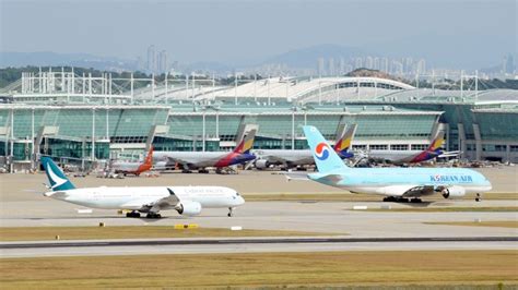韩国飞中国机票一票难求，价格翻几倍！|中国|韩国_新浪新闻