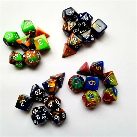 多面骰子套装游戏混双色骰子可定混三色DND骰子套装桌游套装色子-阿里巴巴