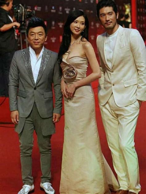 发布了头条文章：黄渤和林志玲再次同台，... 来自爱搭配化妆的女王大人 - 微博