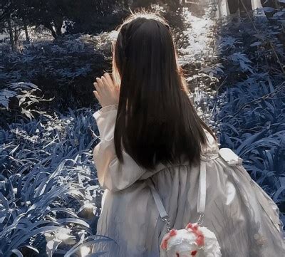 氛围感甜美女生头像动漫