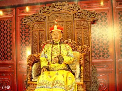 中国皇帝总共多少位？
