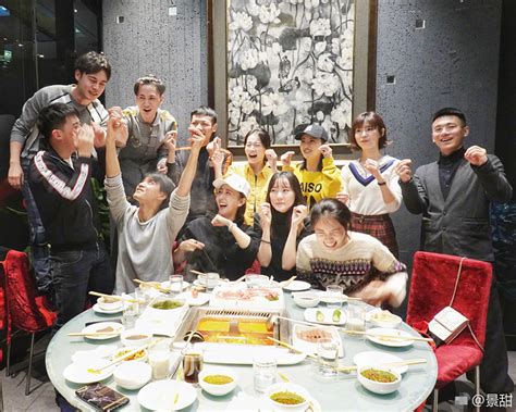 ktv同学聚会图片