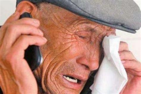 68岁儿子哭诉：家有长寿老人太难受了,我以后不想活这么久|母亲|老人|子女_新浪新闻