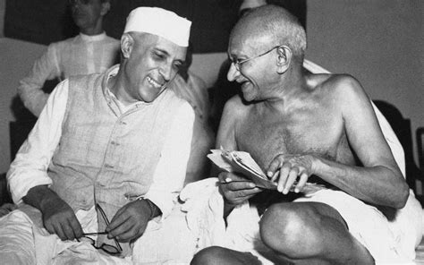 尼赫鲁家族为什么以甘地为姓，和圣雄甘地家族是什么关系|尼赫鲁|英迪拉|甘地_新浪新闻