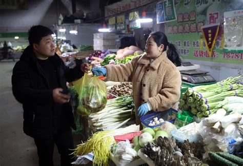北京蔬菜供应如何？记者多路探访：供货足、卖得快、价格微涨