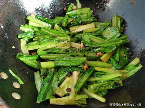 【豆豉鲮鱼油麦菜的做法步骤图，怎么做好吃】妆点晴天_下厨房
