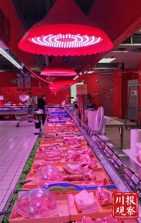 民情热线丨生鲜灯为猪肉“美颜” ，消费者表示买回家不认识了 - 川观新闻