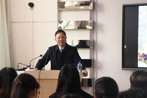 武汉大学文学院教授赵小琪受邀到我院讲学-文学与新闻学院