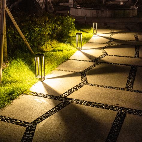 太阳能草坪灯LED路灯防水家用小区花园灯户外草地灯太阳能庭院灯
