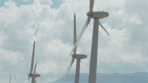 航拍青海戈壁上的风力发电大风车（选编）—高清视频下载、购买_视觉中国视频素材中心