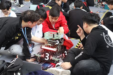 计算机系参加2019年中国高校计算机教育MOOC联盟峰会 - 校内信息 - 电子科技大学成都学院官网