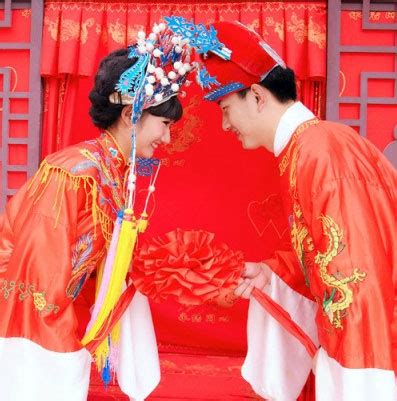 百合网-婚恋交友_相亲找对象,中国第一家实名制婚恋服务网站