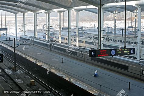 新华全媒+|世界首条高寒地区高铁10岁了 已运送旅客6.7亿人次-新闻频道-和讯网
