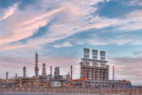 又创纪录了！全球最大石油公司沙特阿美二季度净利润高达3260亿元-双碳时间