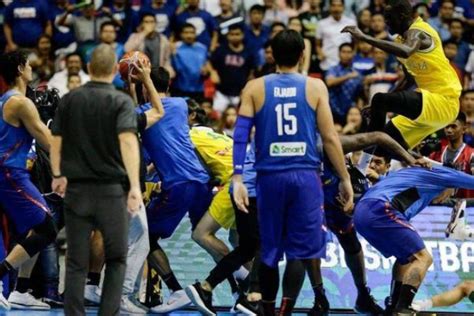 雅加达亚运会 中国男篮首秀险胜菲律宾 -精彩图片 - 东南网