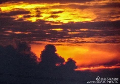 天空惊现“怪异云朵”是灾害预警？-新闻中心-温州网