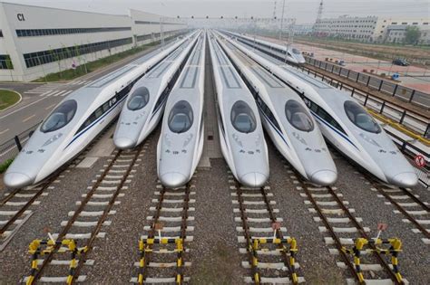 中国标准！为雅万高铁定制的高速动车组下线，将运往印尼
