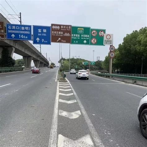上海多处高架入口取消摩托车禁行标志，到底是怎么一回事？