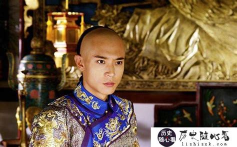 清朝第一任有皇太子名号的爱新觉罗.胤礽 胤礽的名字怎么读-历史随心看