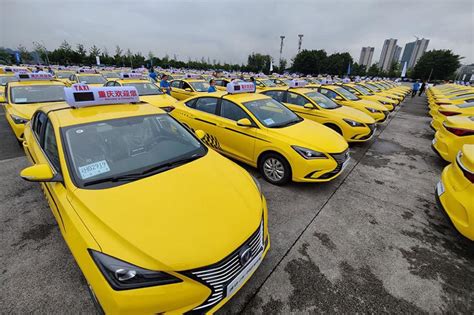 号称“黄色法拉利”的重庆出租车，据说外地游客第一次坐都会吓哭_旅游
