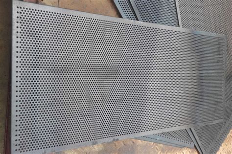 304不锈钢冲孔网镀锌铁板穿孔网脚踏铝板洞洞板圆孔不锈钢网格板-阿里巴巴