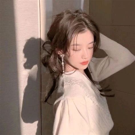 温柔易碎头像女生真人