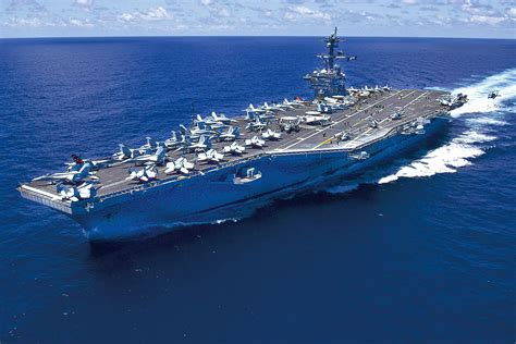 美国发布“福特”级航母报告 单舰造价130亿美元_凤凰网军事_凤凰网