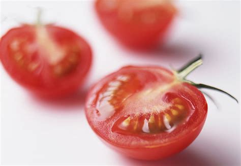西红柿是生吃营养好，还是熟吃好？营养专家一次性说清楚 - 知乎