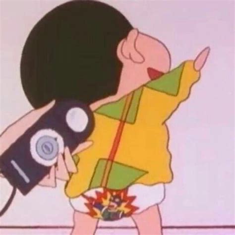 蜡笔小新温柔的女生头像