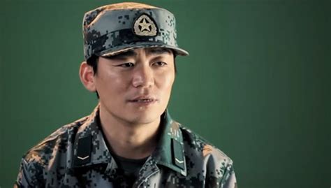 《真正男子汉》第一季铁血指导员文海地图片