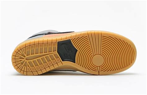 耐克经典板鞋 又是一款经典配色！「红外线」Dunk SB 官网链接曝光！货号：CD2563-004 - 潮流者之家