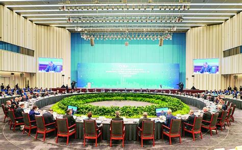 第30次上海市市长国际企业家咨询会议上午举行 上海开放的大门只会越开越大_城生活_新民网