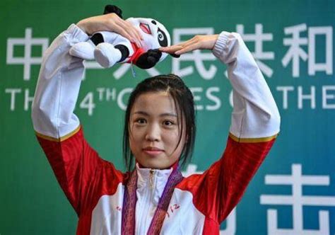 杨门女将！杨倩成为中国代表团本届奥运会首位收获双金的运动员-直播吧zhibo8.cc