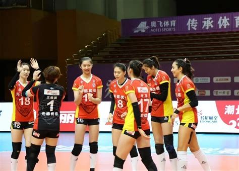 3-0横扫上海，天津女排卫冕只剩一场胜利，深圳双杀福建摘铜