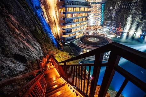 上海深坑酒店带你探索奇幻光影水幕秀