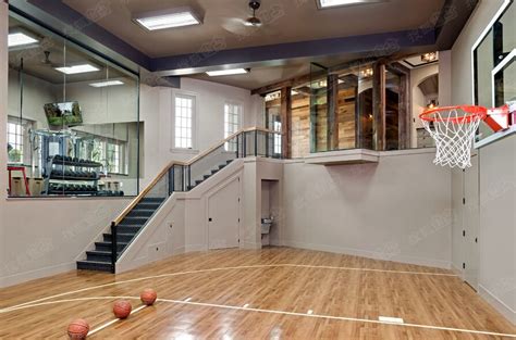 自己家建个室内篮球场需要多少钱啊?