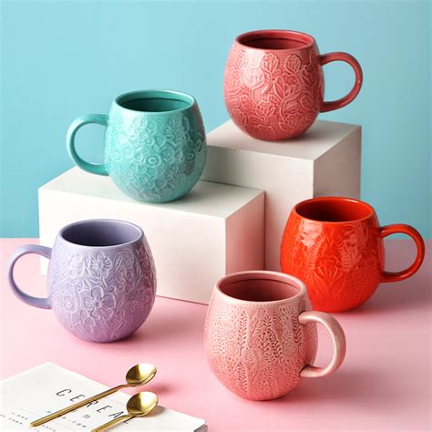 创意简约咖啡杯软木底座隔热保温陶瓷马克杯带盖大容量泡茶喝水杯-阿里巴巴