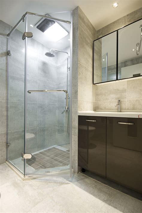 你知道常见的淋浴房隔断材料都有哪些吗？ | 康健淋浴房公司