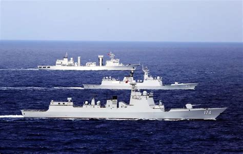 中国海军南海展示实力令美震动 台官员:仨月内出大事_手机新浪网