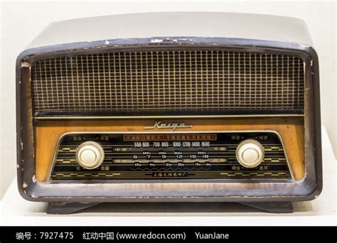 从上海滩起家的中国收音机100年史，背后是集成电路的发展史 | 老兵戴辉